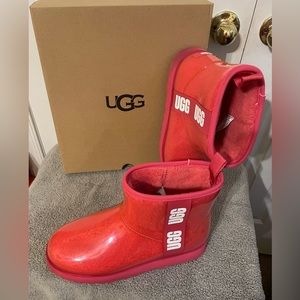Women Size 10 Ugg Red Rain Ankle Boot